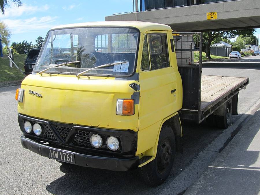 2016 Mitsubishi Canter — Grey truck for sale in Mombasa