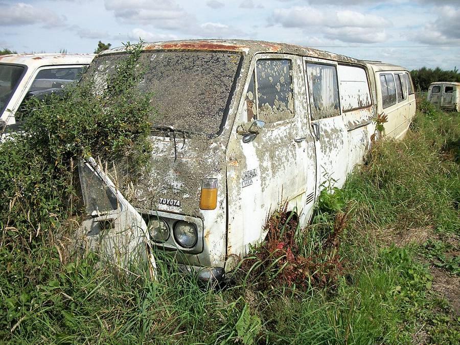 2016 Toyota Hiace — White van for sale in Mombasa