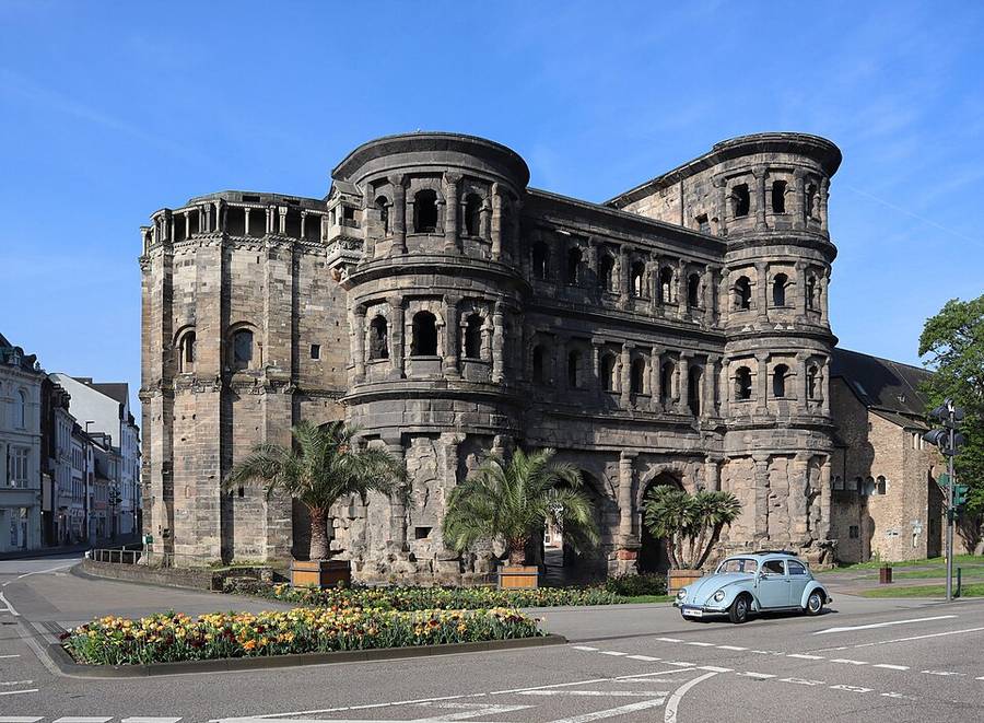 1974 Volkswagen Beetle — Cream saloon for sale in Mombasa